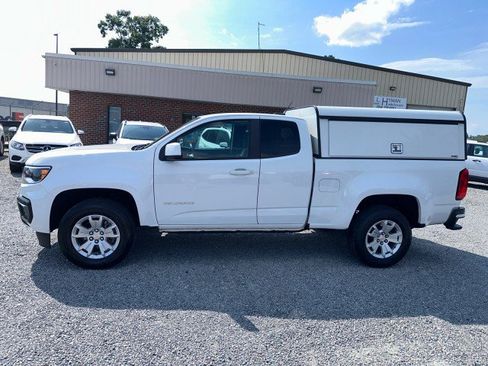 Used 2022 Chevrolet Colorado LT w/ Safety Package RWD image 14