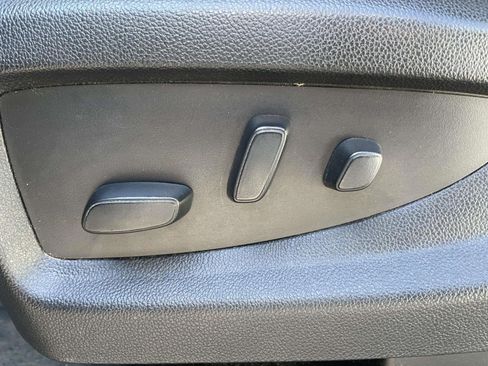 Used 2018 GMC Sierra 1500 2WD Regular Cab image 11