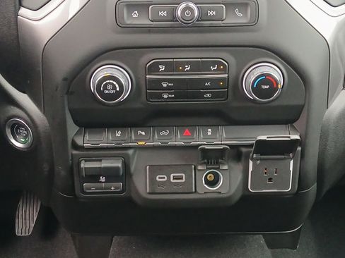 Used 2025 Chevrolet Silverado 2500 W/T w/ WT/CX Safety Package image 12