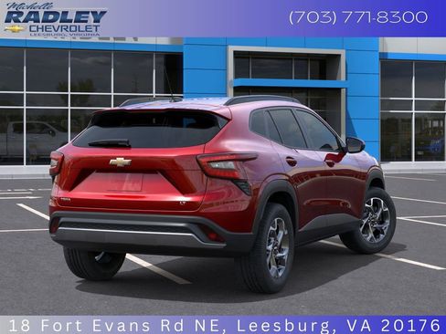 New 2026 Chevrolet Trax LT w/ Sunroof Package image 4