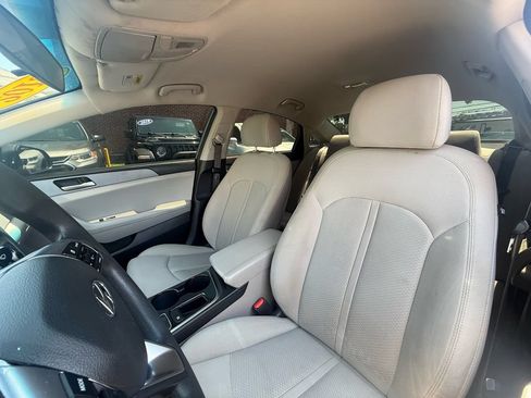 Used 2018 Hyundai Sonata SE FWD image 14