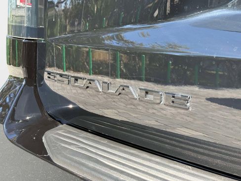 Used 2026 Cadillac Escalade Platinum Sport w/ LPO, ONYX Package image 21