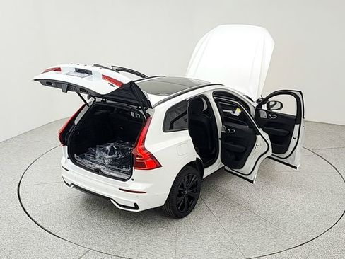 New 2026 Volvo XC60 T8 Ultra w/ Climate Package AWD/4WD image 39