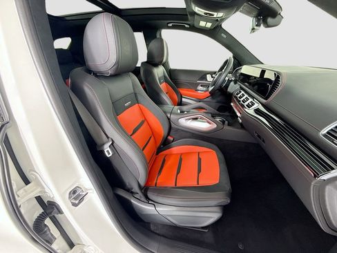 Used 2025 Mercedes-Benz GLE 63 AMG S image 21