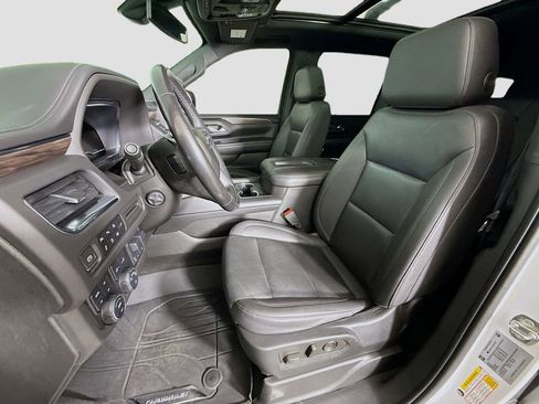 Used 2022 Chevrolet Suburban Z71 w/ Z71 Off-Road Package image 21