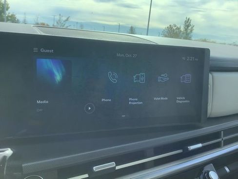 Certified 2025 Hyundai Santa Fe SEL image 29