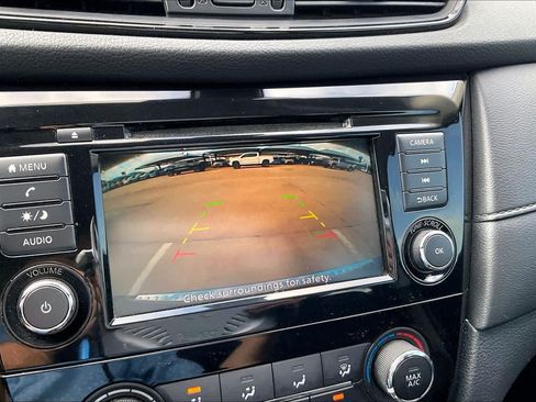 Used 2019 Nissan Rogue S w/ Special Edition Package AWD/4WD image 26