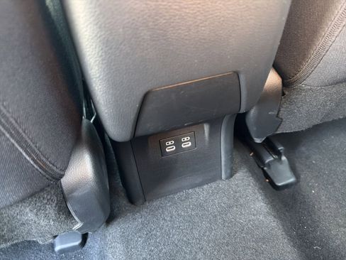 Used 2023 Toyota Prius LE image 28