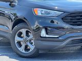 Certified 2022 Ford Edge SEL w/ Sport Appearance Package image 3