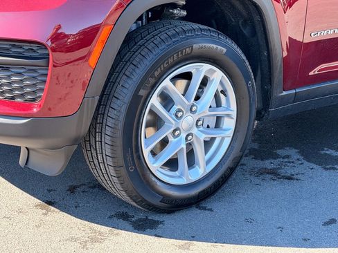 New 2026 Jeep Grand Cherokee Laredo X AWD/4WD image 23