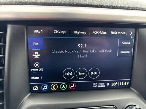 Used 2023 GMC Acadia SLT image 22