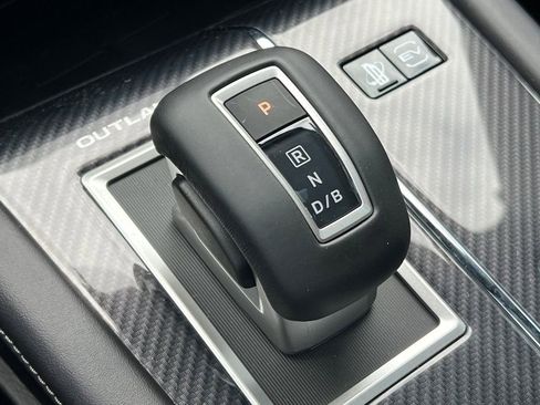 New 2025 Mitsubishi Outlander SEL Black Edition image 23