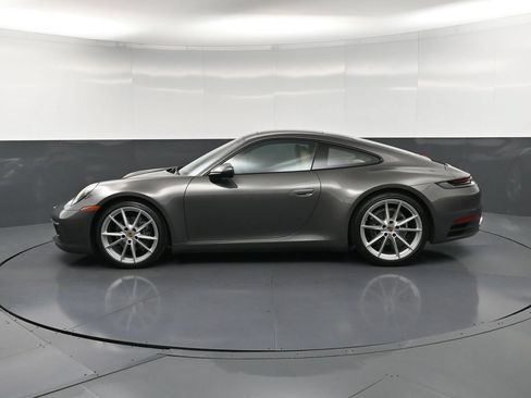 Certified 2022 Porsche 911 Carrera RWD image 2