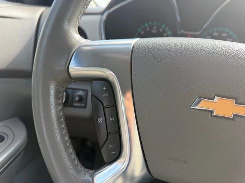 Used 2017 Chevrolet Traverse LT FWD image 21