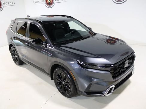 Used 2025 Honda CR-V Sport Touring image 9