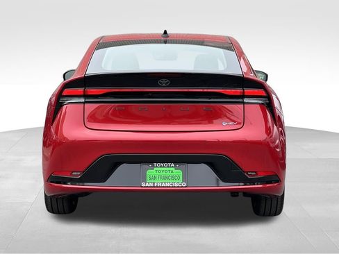 New 2027 Toyota Prius XLE FWD image 4
