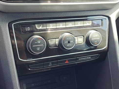 Used 2021 Volkswagen Atlas Cross Sport SEL Premium image 15