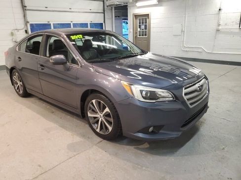 Used 2017 Subaru Legacy 2.5i Limited AWD/4WD image 9
