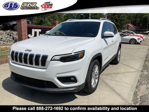 Used 2019 Jeep Cherokee Latitude w/ Popular Appearance Group FWD image 3