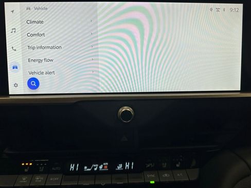 Used 2025 Toyota Crown Signia image 30