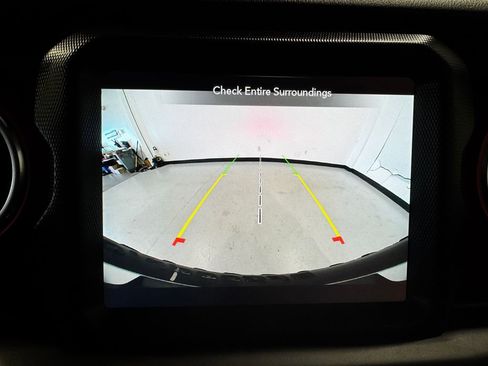 Used 2021 Jeep Wrangler Unlimited Rubicon w/ Uconnect 4C Nav & Sound Group AWD/4WD image 9