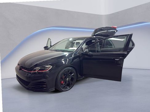 Used 2021 Volkswagen GTI SE FWD image 11