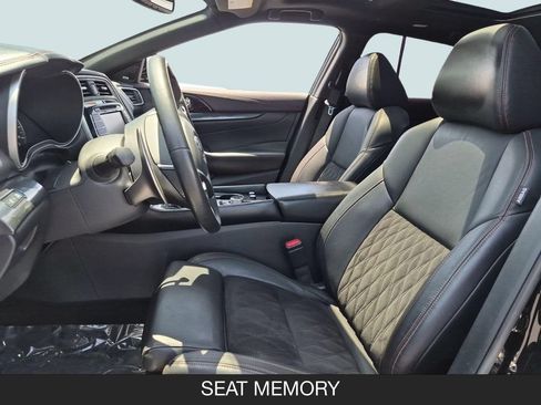 Used 2020 Nissan Maxima SR w/ Sport Mat Group FWD image 14