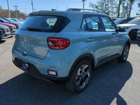 New 2026 Hyundai Venue SEL image 5