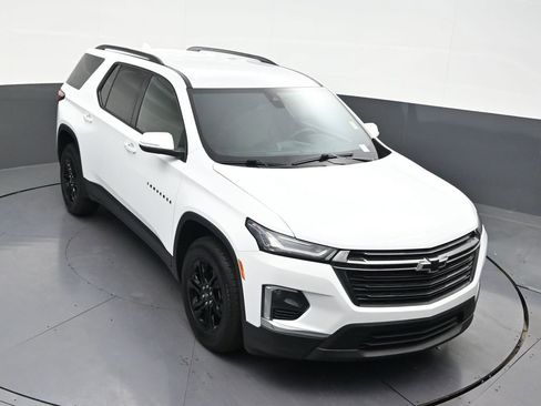 Used 2023 Chevrolet Traverse LT FWD image 21