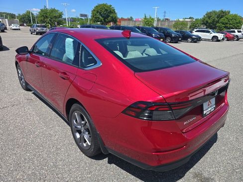 Used 2024 Honda Accord EX image 7