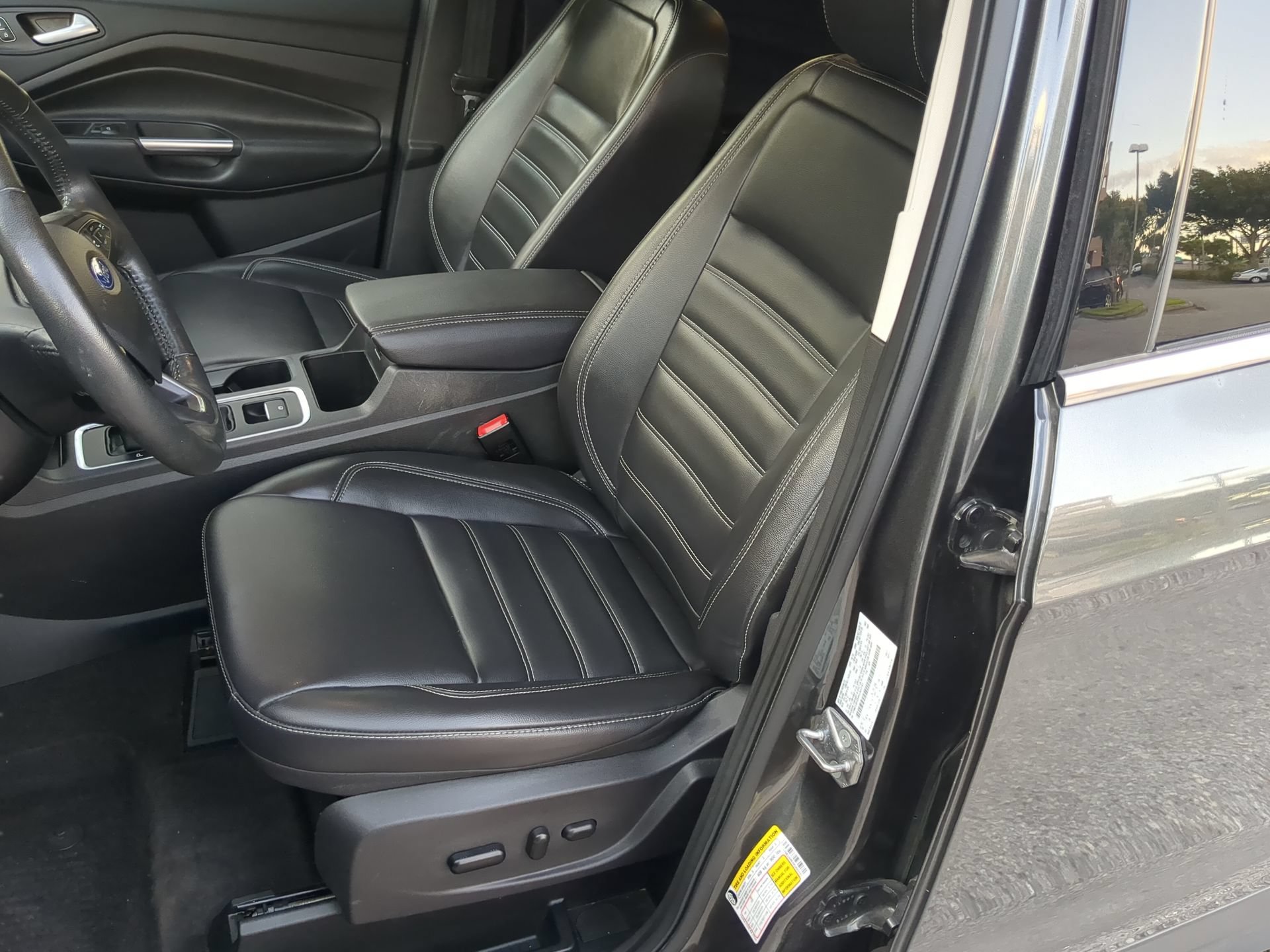 Used 2019 Ford Escape SEL FWD image 57