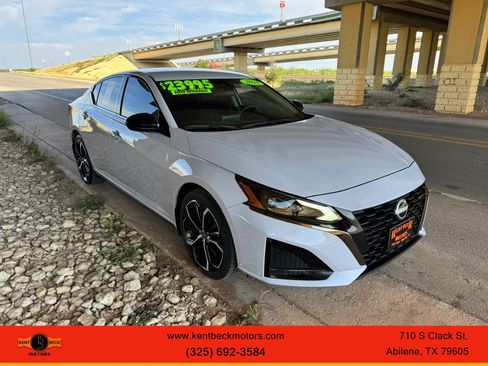 Used 2025 Nissan Altima 2.5 SR FWD image 1