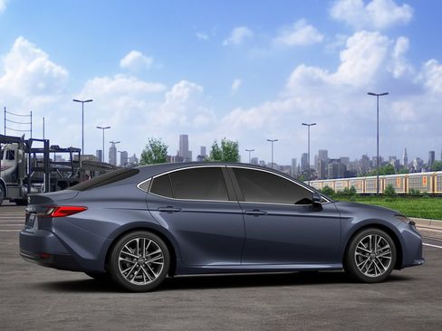 New 2026 Toyota Camry XLE image 11