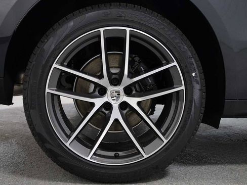 New 2026 Porsche Macan AWD/4WD image 37