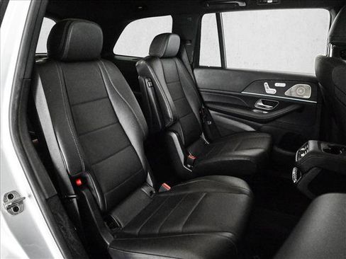 Certified 2022 Mercedes-Benz GLS 450 4MATIC image 22