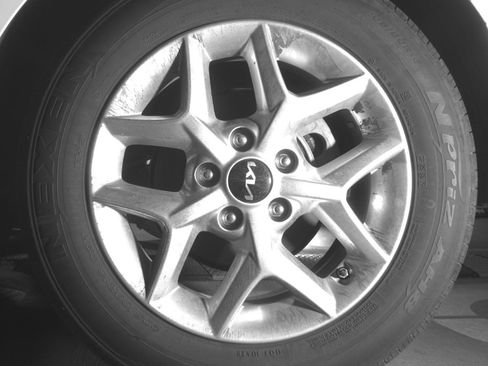 Used 2025 Kia Soul LX w/ LX Technology Package FWD image 14