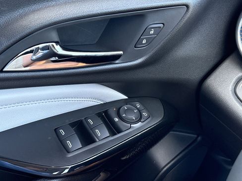 New 2026 Chevrolet Trax LT w/ Midnight Edition FWD image 15