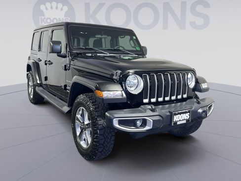 Used 2019 Jeep Wrangler Unlimited Sahara image 10