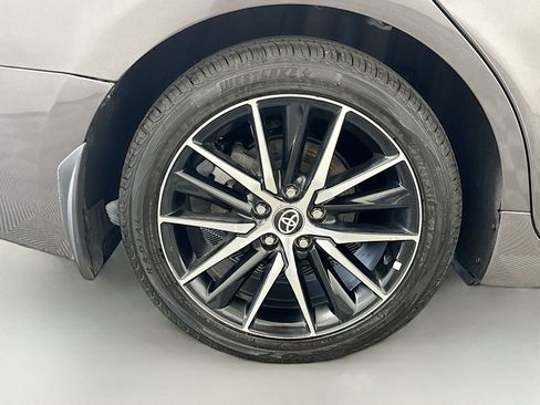 Used 2024 Toyota Camry SE image 32