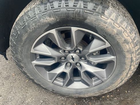 Used 2020 Chevrolet Silverado 1500 RST AWD/4WD image 22