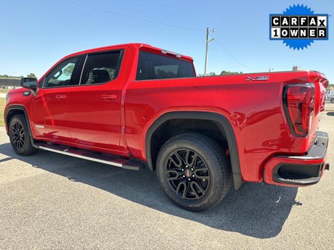 Used 2022 GMC Sierra 1500 Elevation w/ X31 Off-Road Package AWD/4WD image 6