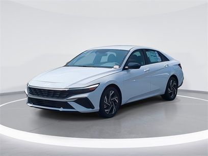 New 2025 Hyundai Elantra SEL