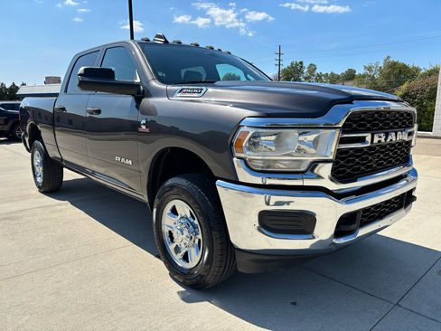 Used 2021 RAM 3500 Tradesman w/ Chrome Appearance Group image 5