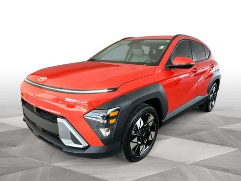 Used 2024 Hyundai Kona SEL FWD image 4