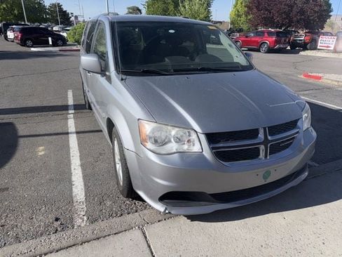 Used 2016 Dodge Grand Caravan SXT w/ Rear Park Assist Package image 8