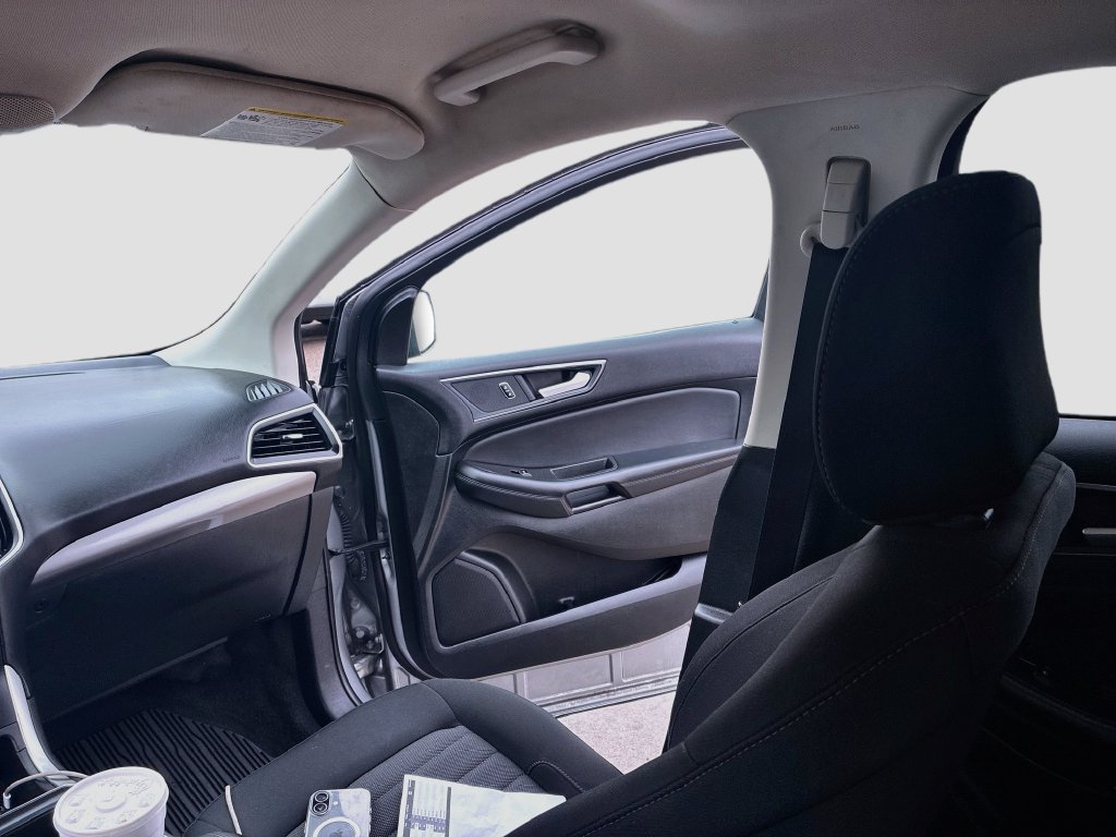 Used 2024 Ford Edge SE w/ Black Appearance Package AWD/4WD image 21