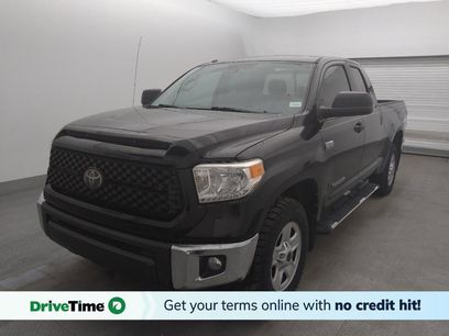 Used 2017 Toyota Tundra SR5 w/ SR5 Upgrade Package
