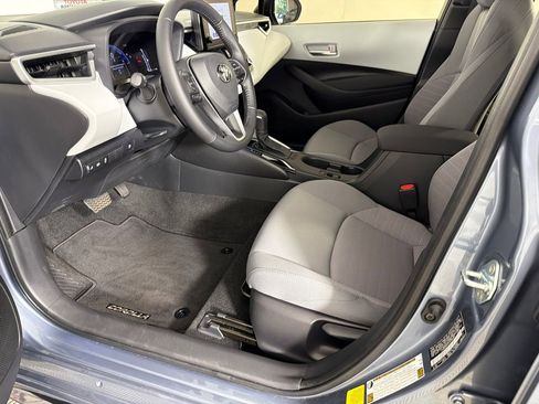 Used 2026 Toyota Corolla SE FWD image 9