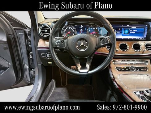 Used 2018 Mercedes-Benz E 400 4MATIC Sedan image 23