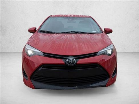 Used 2019 Toyota Corolla LE image 2